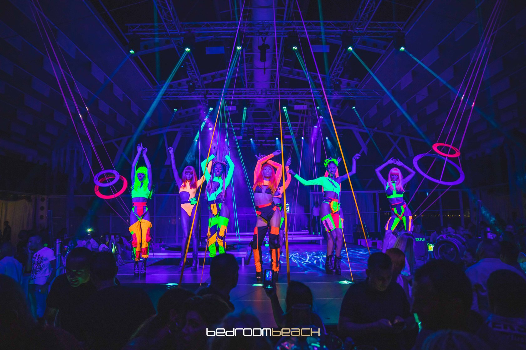 Клуб “Bedroom Beach” Слънчев бряг – Парти на плаж Cacao Beach - Image 1