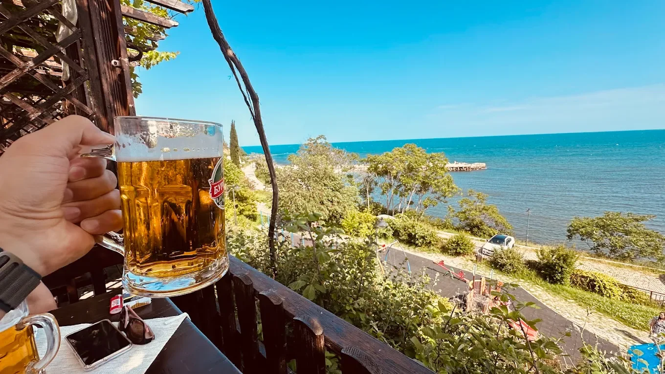 Ресторант “Breeze” Несебър – Първа линия, вкусна храна и страхотна гледка към морето - Image 1