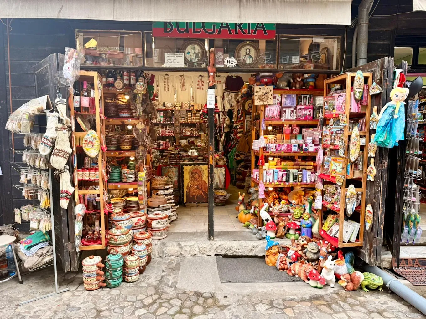 ”Bulgaria Novelty Gift Shop Items” в Несебър