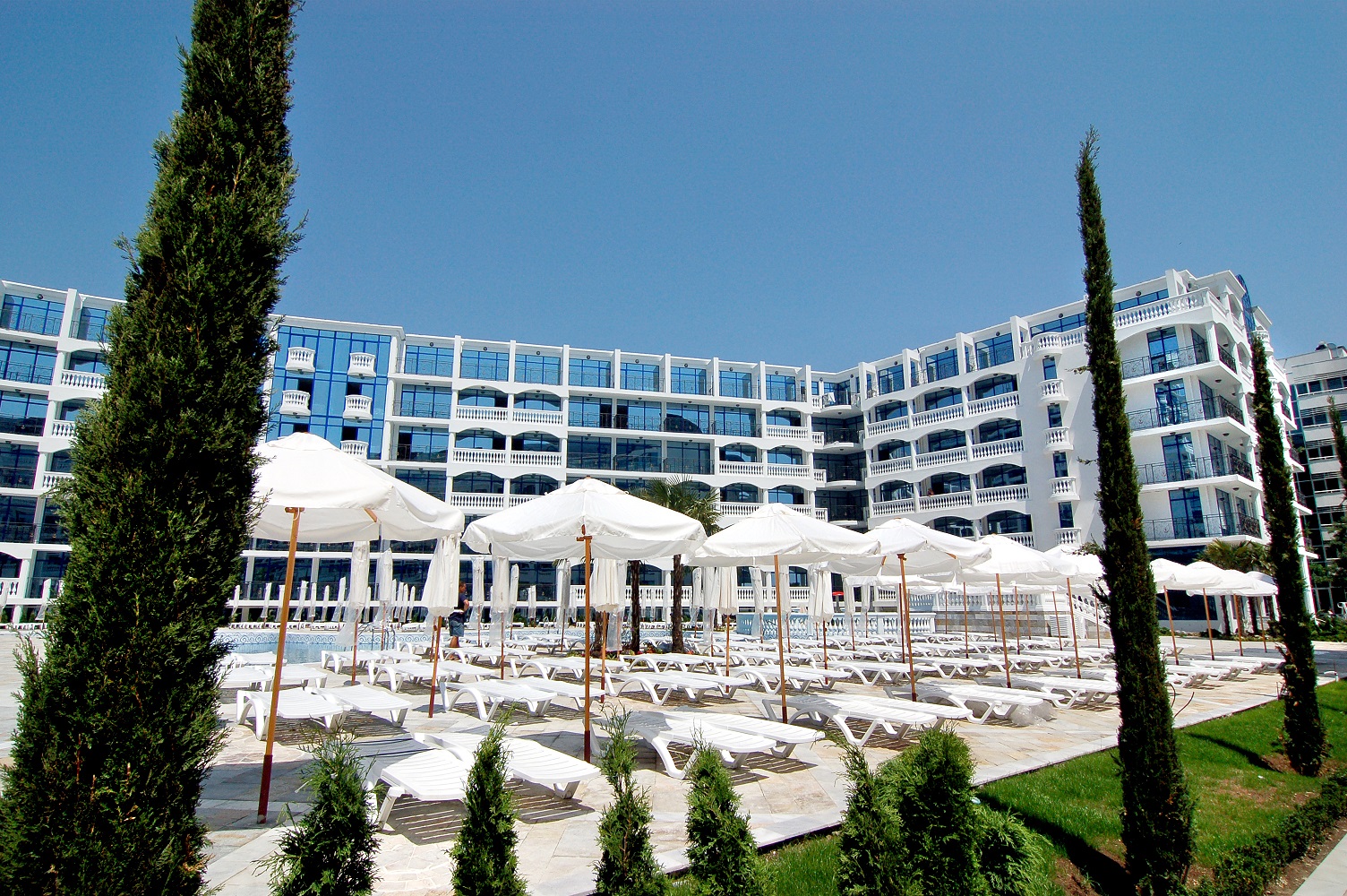 Хотел “Chaika Beach Resort” Слънчев Бряг – Великолепна гледка и първокласно обслужване - Image 3