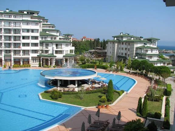 Солна стая -“Emerald Spa & Wellness Center”