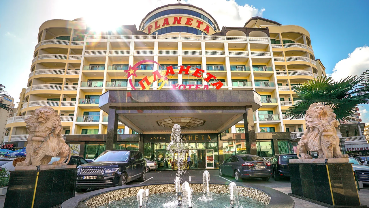Hotel&Aqua park “Планета” – Луксозна почивка в Слънчев Бряг