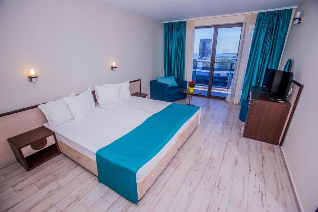 Хотел “Smartline Meridian” – Почивка в Слънчев бряг - Image 1